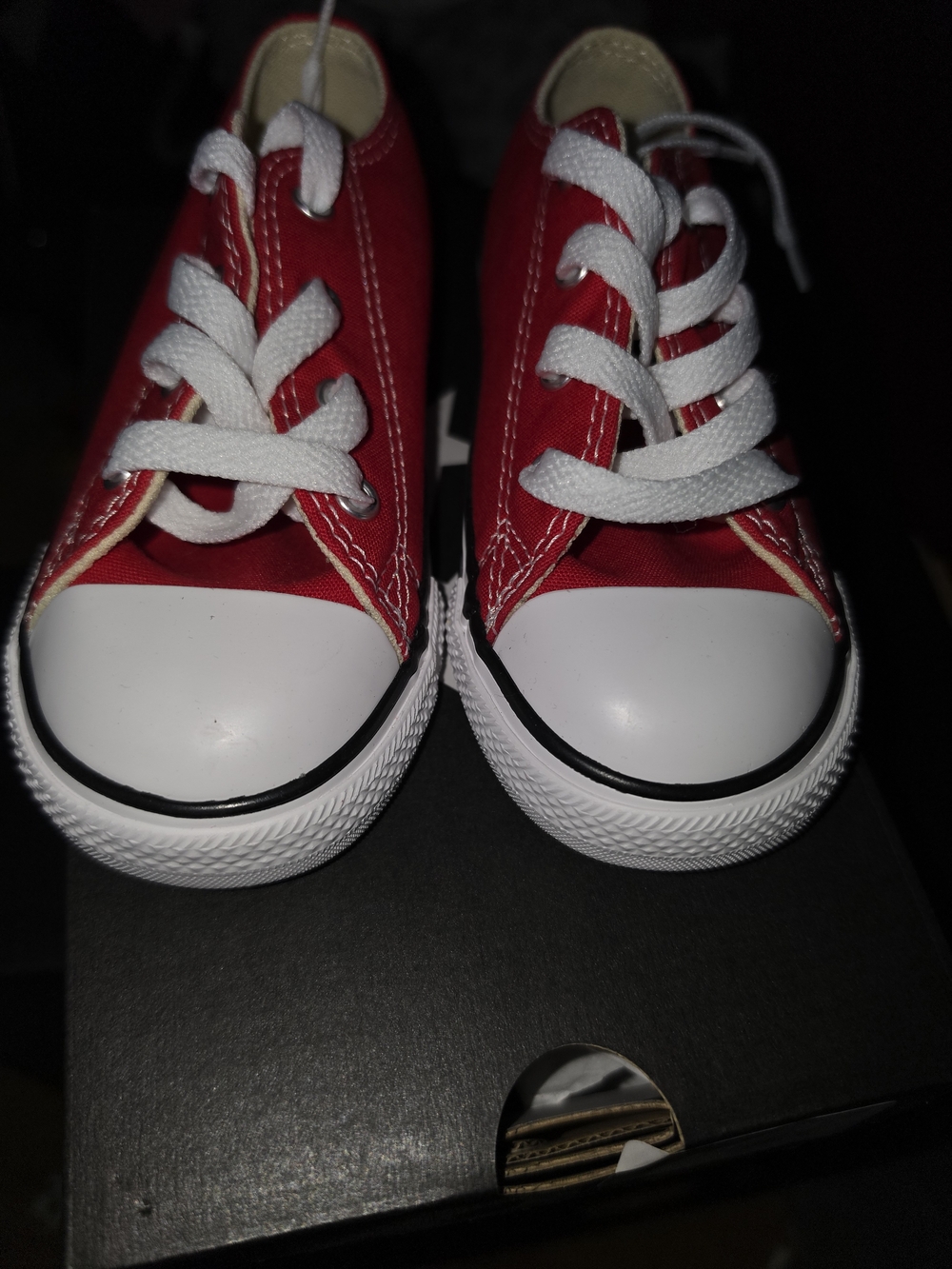 New-Classic low-top Converse